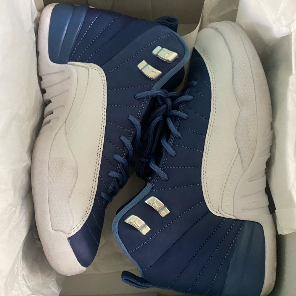 Jordan 12 Size 6Y